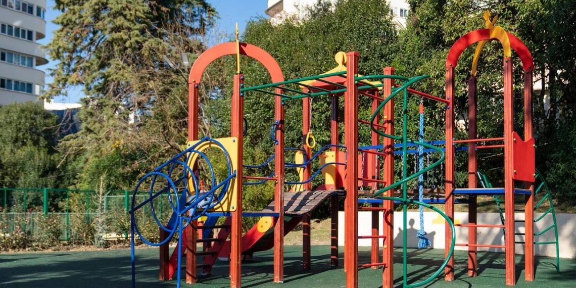 В Сочи благоустраивают сквер «Дружба»