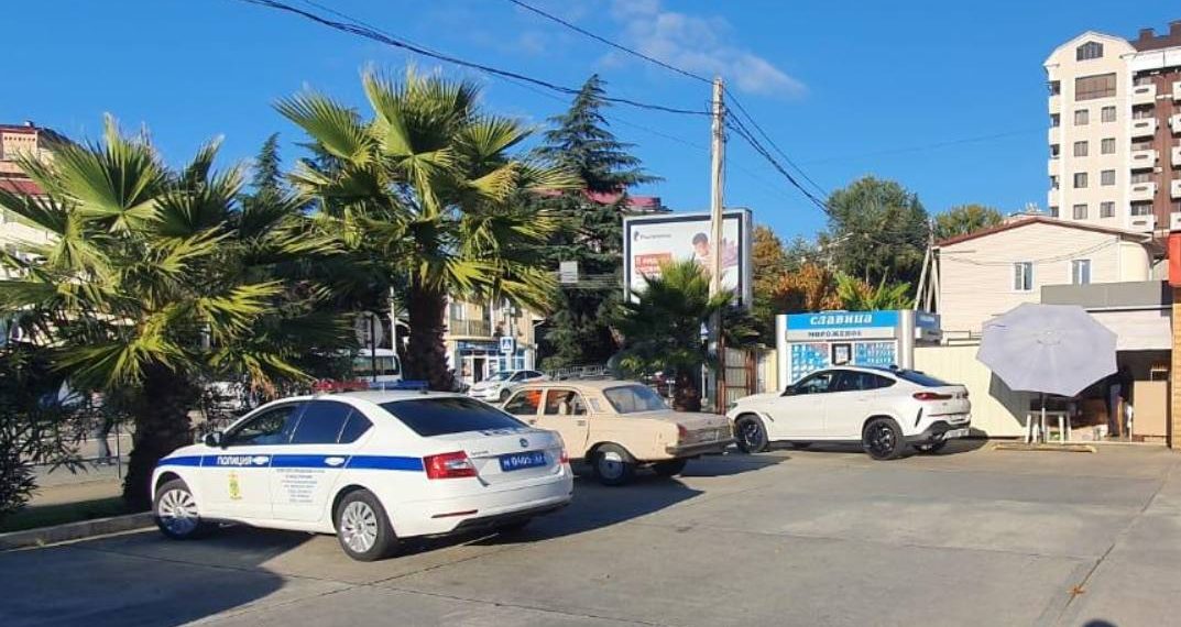 В Сочи BMW сбил двухлетнего ребенка