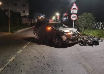 В Сочи Renault сбил 14-летнего подростка на мопеде