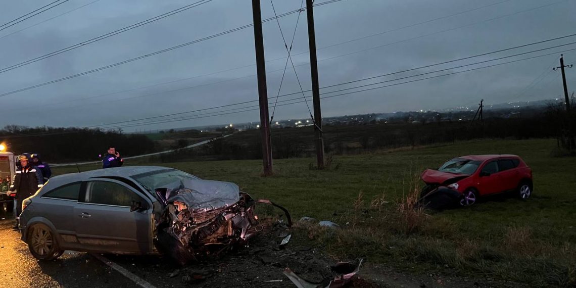 В ДТП с двумя иномарками на Кубани пострадали шесть человек