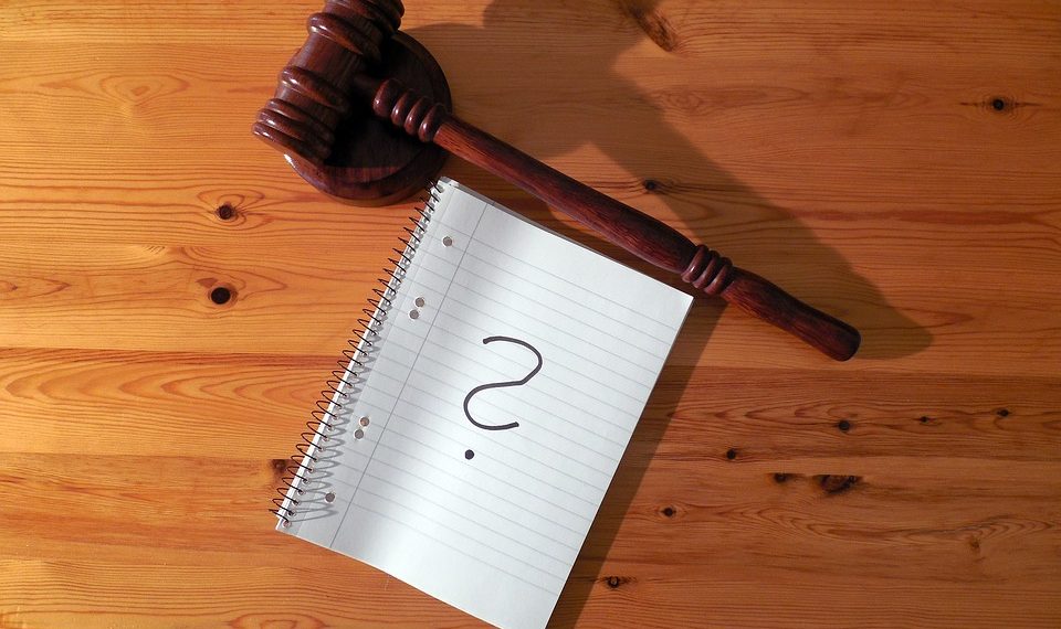 На Кубани блогеры украли два дорожных знака «Инвалиды»