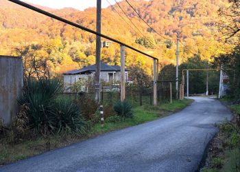 В Хостинском районе продолжают благоустраивать общественные пространства