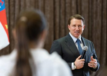 Копайгородский провел «Разговор о важном» со старшеклассниками