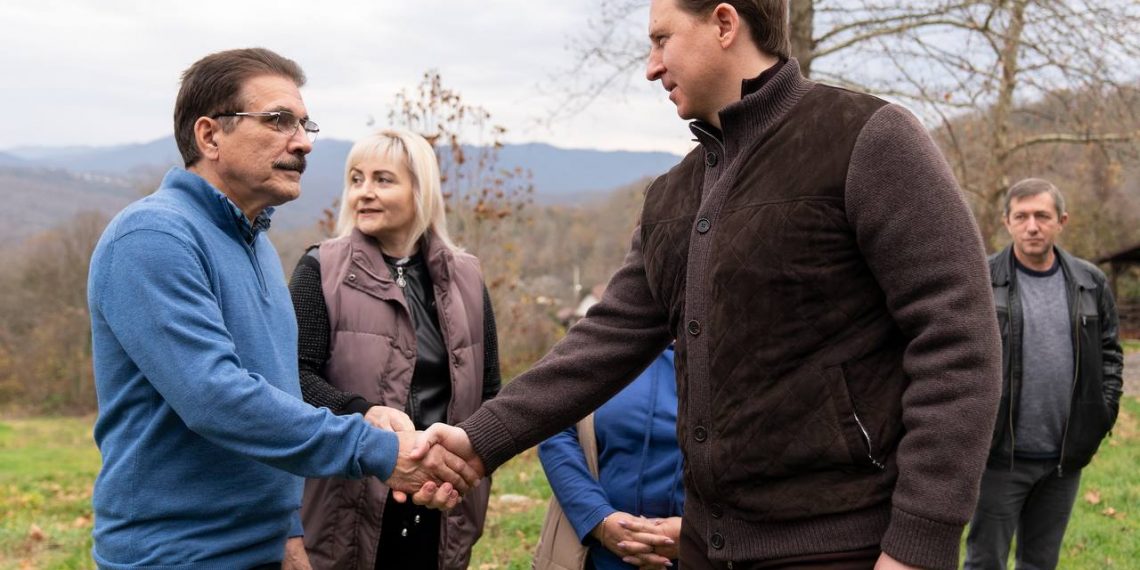 Копайгородский обсудил с жителями Красной Воли развитие села до 2044 года