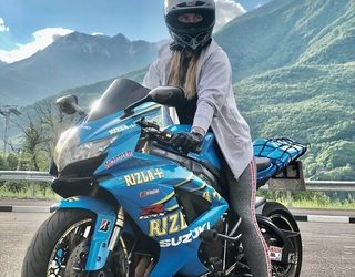 Погибшей на мотоцикле в Сочи 29-летней девушкой оказалась сотрудница казино