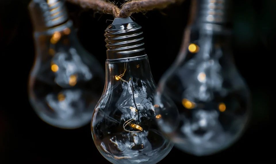 Где будут отключать свет в Сочи 29 и 30 ноября 2022 года: список улиц