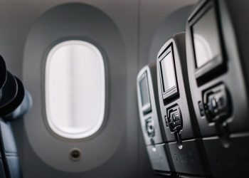 В Сочи совершил вынужденную посадку летевший из Стамбула в Екатеринбург самолет с 96 пассажирами