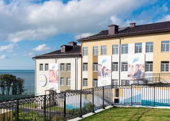 На Мамайке в Сочи открыли новую школу