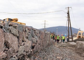 В сочинской Красной Воле благоустраивают сквер
