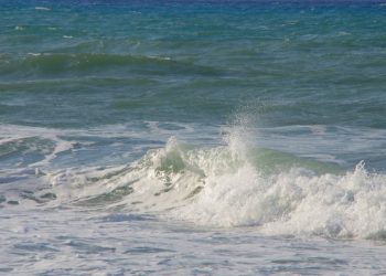 В Керченском проливе объявили штормовое предупреждение