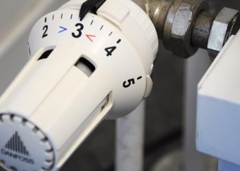 В Краснодаре шесть многоэтажек остались без отопления