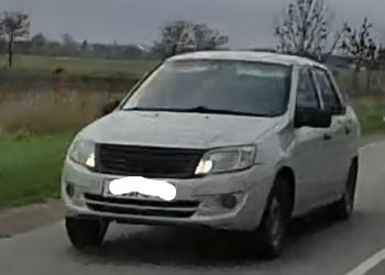 Житель Кубани выбросил мусор из автомобиля на ходу и стал клиентом травматолога