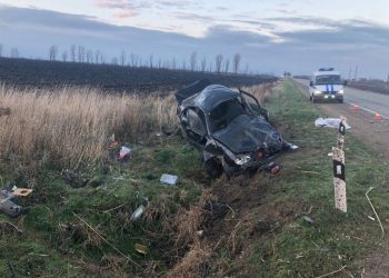 На Кубани опрокинулся Chevrolet: погиб пассажир