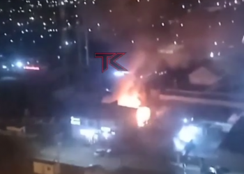 В Краснодаре из горящего банного комплекса выпрыгнули пятеро клиентов