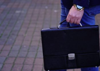 В Новороссийске двух депутатов лишили мандатов