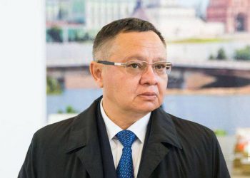 Копайгородский поздравил с юбилеем министра ЖКХ России