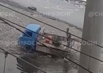 В Сочи выбрасывали строительный мусор прямо в реку