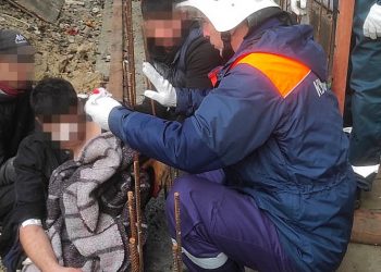 На Кубани упавшего со второго этажа на арматуру строителя с торчащими штырями увезли в больницу