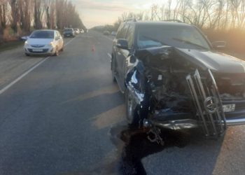 В ДТП на Кубани пострадали девушка и женщина