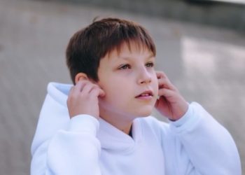 В Краснодаре 11-летний школьник записал кавер хита «Я русский»