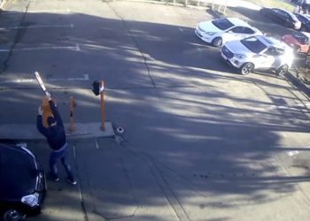 В Краснодаре накажут водителя, сломавшего шлагбаум