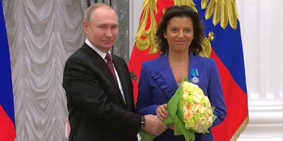 Копайгородский прокомментировал награждение Симоньян Путиным