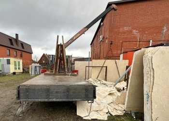 Под Краснодаром 23-летнего парня раздавило мраморной плитой