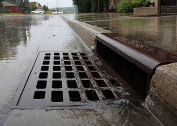 За год в Краснодаре прочистили более 153 километров ливневок