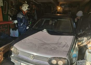 На Кубани мужчина завел авто в закрытом гараже и отравился