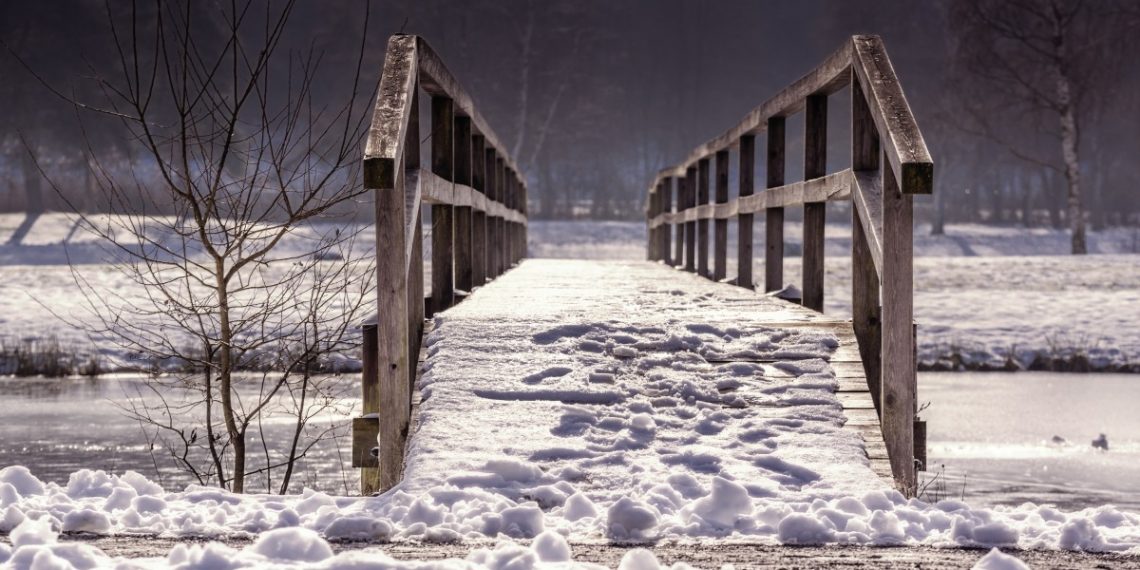 На Кубани рыбак провалился под лед и утонул