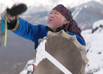 Хоть бей, хоть не бей в бубен: до конца января в сочинской Красной Поляне снега не ожидается