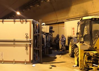 В Сочи ликвидируют последствия массового ДТП в тоннеле