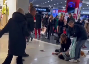 В краснодарских ТЦ молодежь ради популярности падает в псевдообмороки