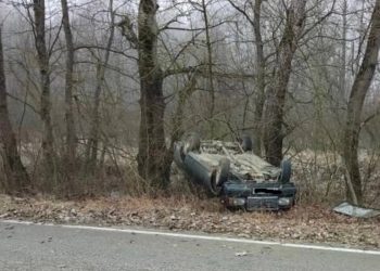 На Кубани опрокинулась «семерка»: пострадали два человека