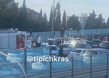 На федеральной трассе в Сочи столкнулись девять машин