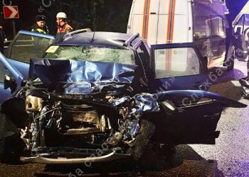 В Сочи столкнулись «Лада» и грузовик в Mercedes: погиб водитель