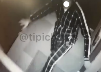 В Краснодаре член совета дома напал на входную дверь