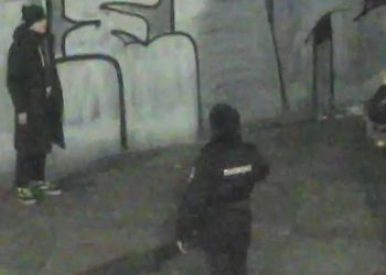 В Краснодаре полицейские поймали с поличным граффитчика