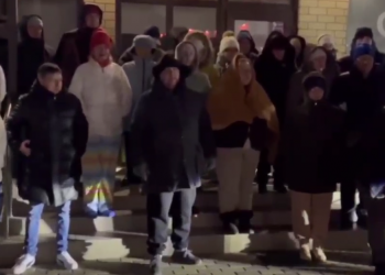 В Краснодаре жители Знаменского третьи сутки замерзают из-за отключения электричества