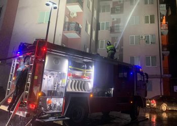 Из горящего дома в Сочи эвакуировали 140 человек