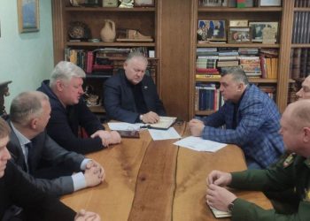 Константин Затулин обсудил с сочинцами проблему изъятия земель и помощь бойцам СВО