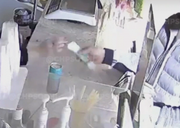 В Сочи мошенник обманул продавщицу павильона