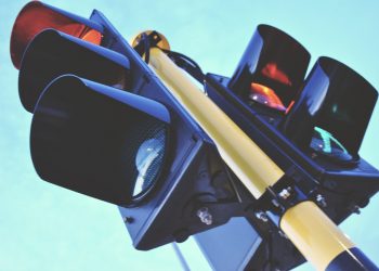 Полиция ищет женщину, сбившую ребенка в Краснодаре