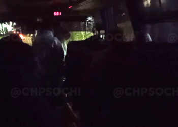 В Сочи на видео попала драка между экскурсоводом и отдыхающей