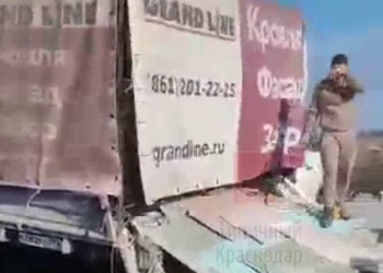 На Кубани женщина жестко раскритиковала «черного» мусорщика