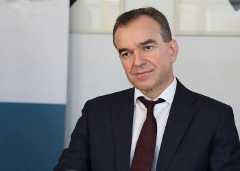 Кондратьев поблагодарил сотрудников оперативных служб за работу в новогодние праздники