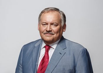 Константин Затулин поблагодарил инициаторов  открытия памятника Петру Бажанову в Сочи