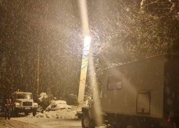 Энергетики ликвидируют последствия мощного снегопада в Сочи