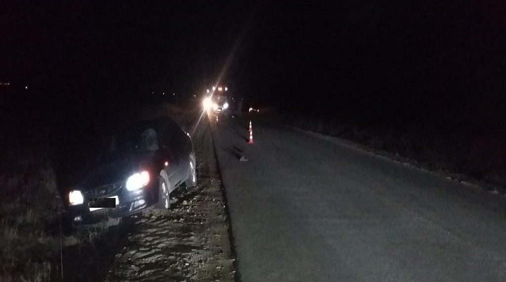 На Кубани Hyundai сбил мужчину, который шел по дороге