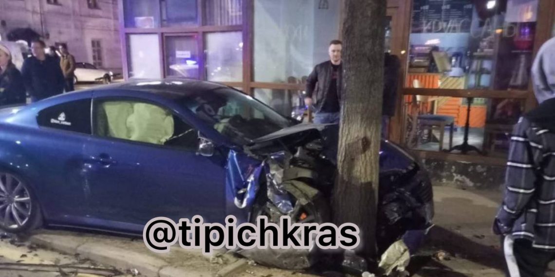 В Краснодаре в жестком ДТП на оживленном перекрестке пострадали люди
